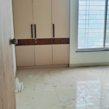 Room in 2 BHK Apartment at Pantheon Acorn Park Phase 1, Mumbai Bangalore Highway – for Rent