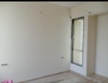 2 BHK Apartment For Rent in Gala Pride Palms, Thane West