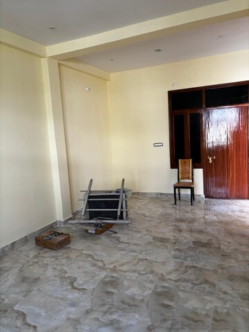 Living Room in 2 BHK Independent House at Gomti Nagar – for Rent