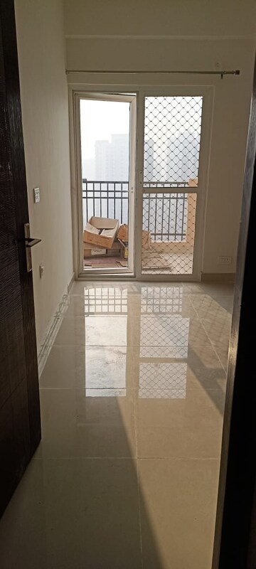 Master Bedroom in 3 BHK Apartment at Ajnara Le Garden, Sector 16b Greater Noida – for Rent