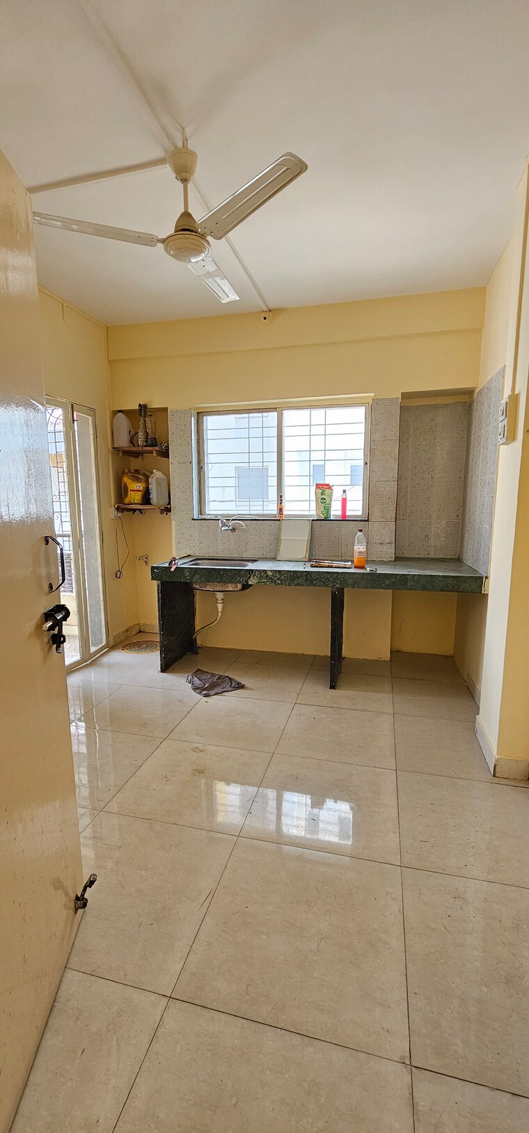 Living Room, rajas society 3 Bedroom 1200 Sq.Ft. Apartment In Rajas Society Pune 8559000