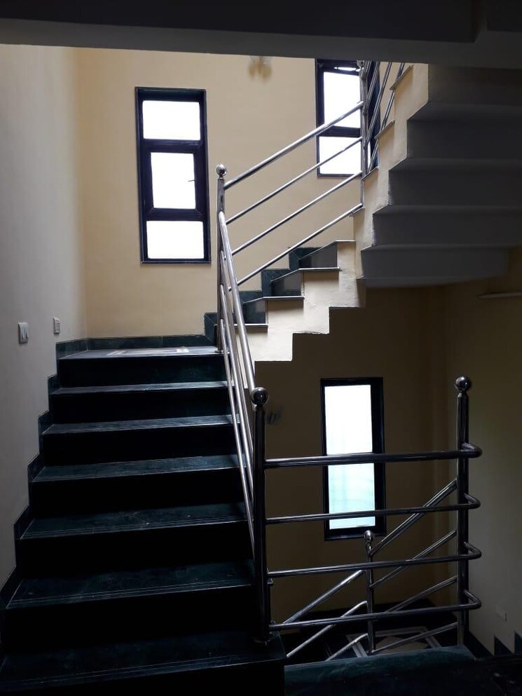 undefined, dhankawadi 4 Bedroom 2500 Sq.Ft. Independent House In Dhankawadi Pune 8559013