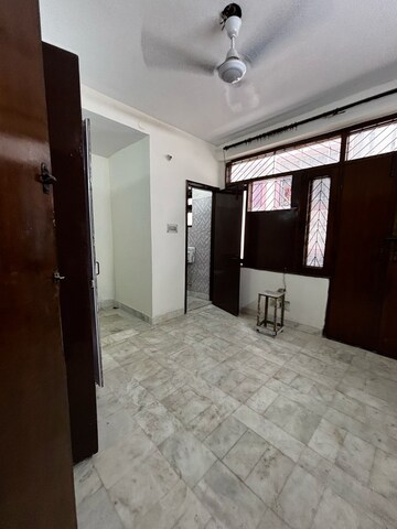 2 BHK Builder Floor For Rent in Malviya Nagar