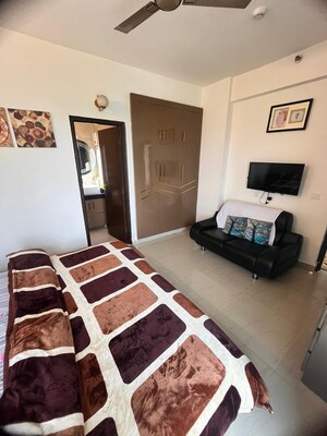 Bedroom in 3 BHK Apartment at Unitech Horizon, Pi Greater Noida – for Sale