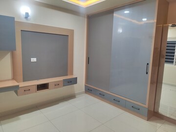 Room in 3.5 BHK Apartment at Prestige Tranquil, Kokapet – for Rent