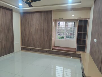 Room in 3.5 BHK Apartment at Prestige Tranquil, Kokapet – for Rent
