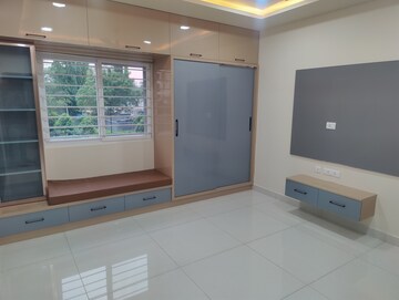 Room in 3.5 BHK Apartment at Prestige Tranquil, Kokapet – for Rent