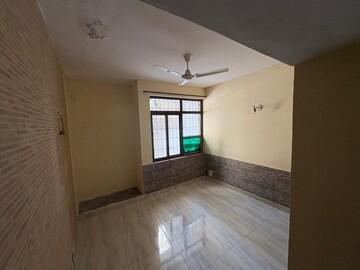 2.5 BHK Builder Floor For Rent in Sushant Lok I