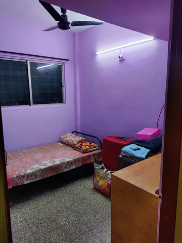 Bedroom in 3 BHK Apartment at Zala Complex, Gultekdi – for Rent