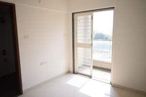 Room in 2 BHK Apartment at Kohinoor Jeeva, Bibwewadi – for Sale