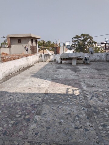 Room in  Pg at Gomti Nagar – for Rent