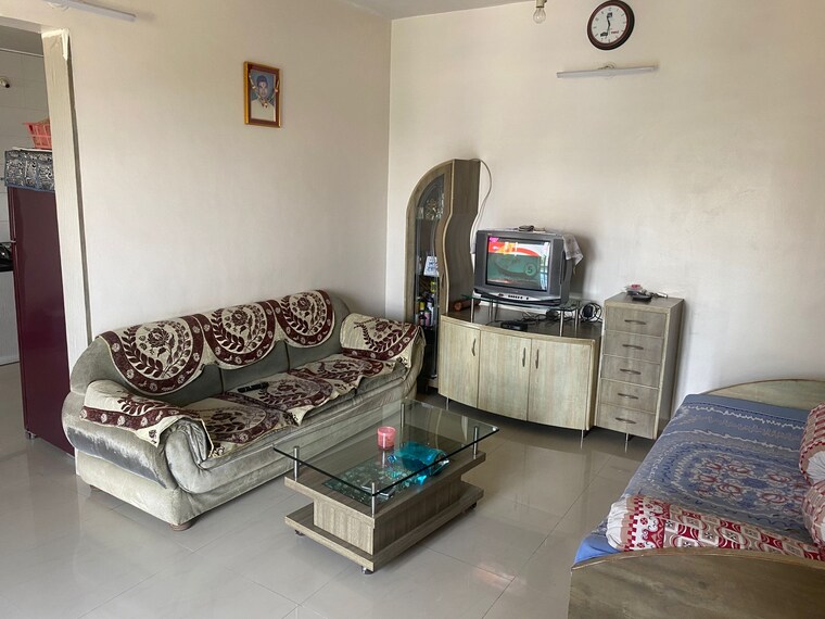 Living Room, eisha-sangam 3 Bedroom 1300 Sq.Ft. Apartment In Market Yard Pune 8559052