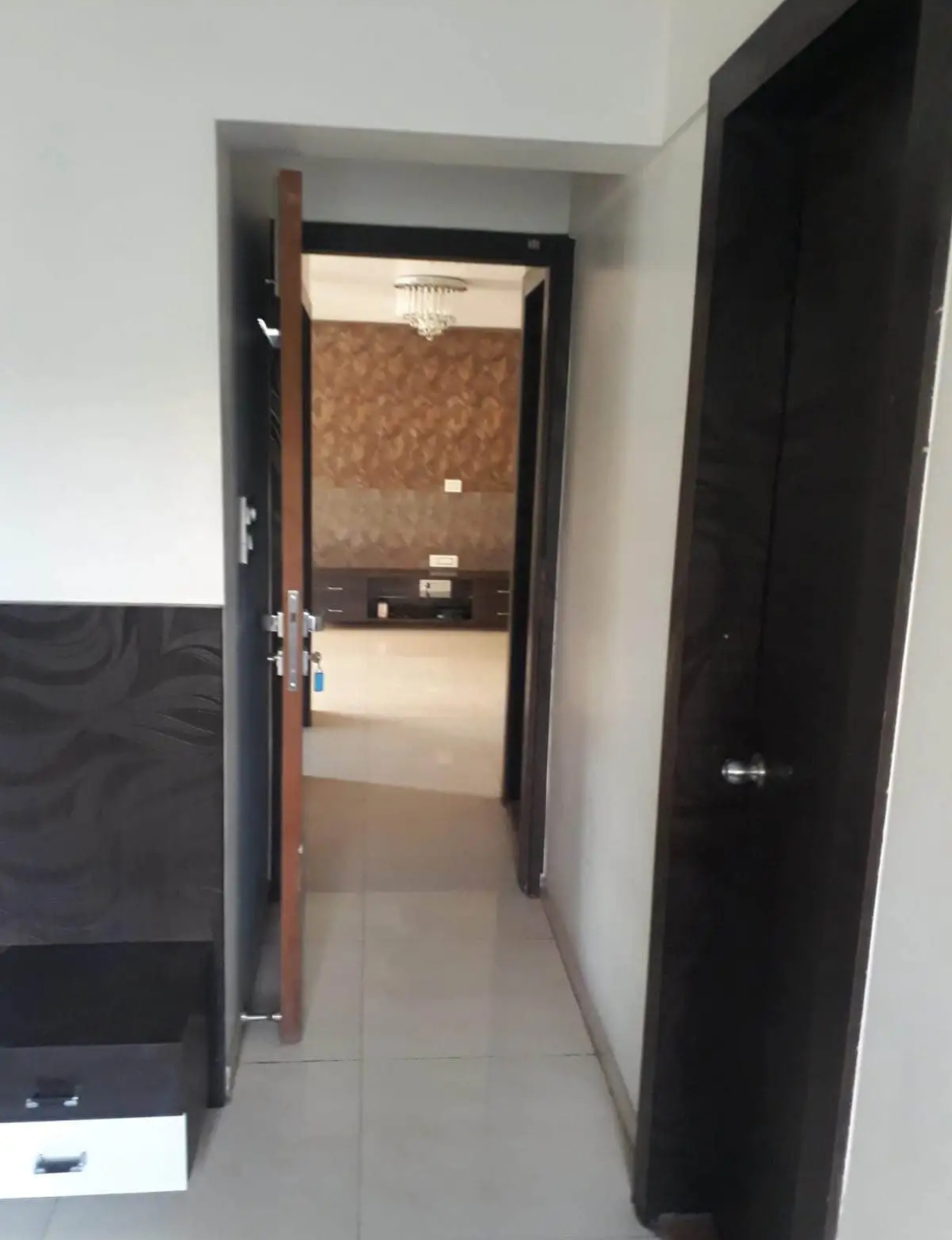 2 BHK 1000 Sq.Ft. Apartment in Jasmine Tower