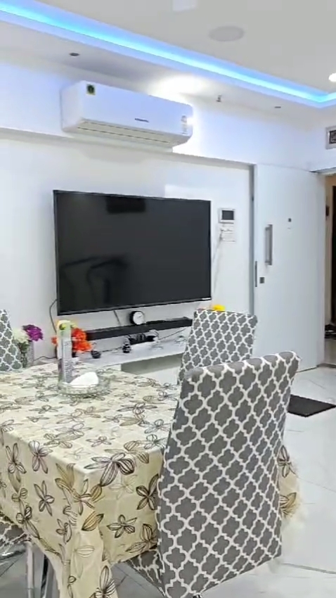 1 BHK + Pooja Room Apartment For Sale in Juhu Abhishek Chs Ltd