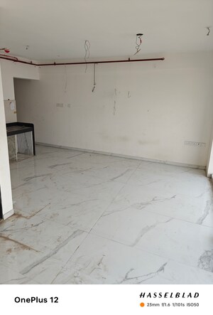 Room in Studio Apartment at Level The Residences, Andheri West – for Sale