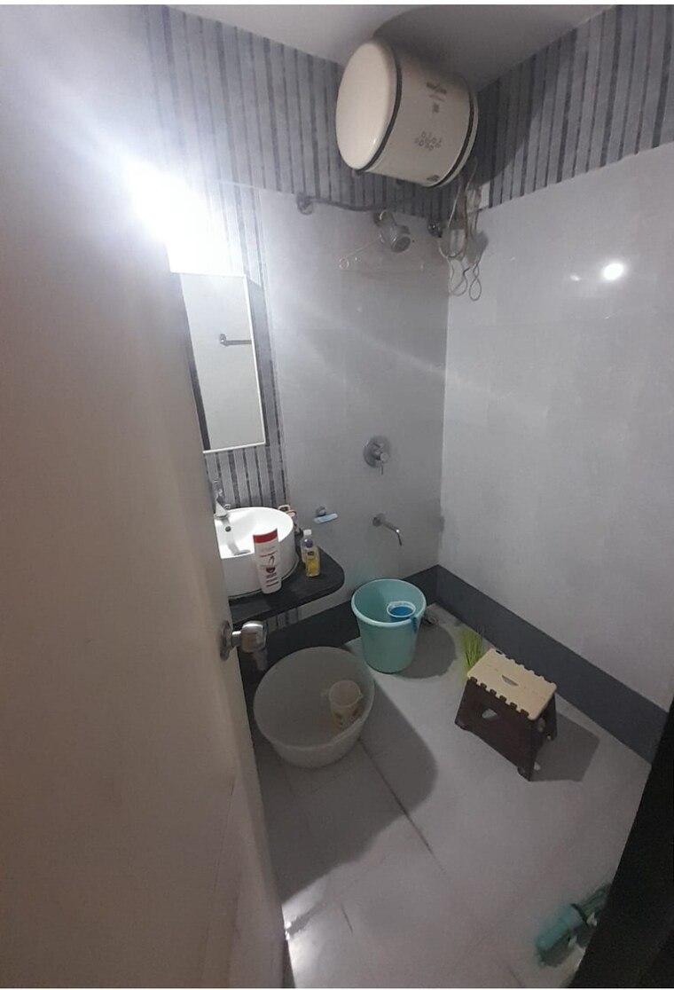 Bathroom, bramha-avenue 2 Bedroom 1100 Sq.Ft. Apartment In Kondhwa Pune 8559131