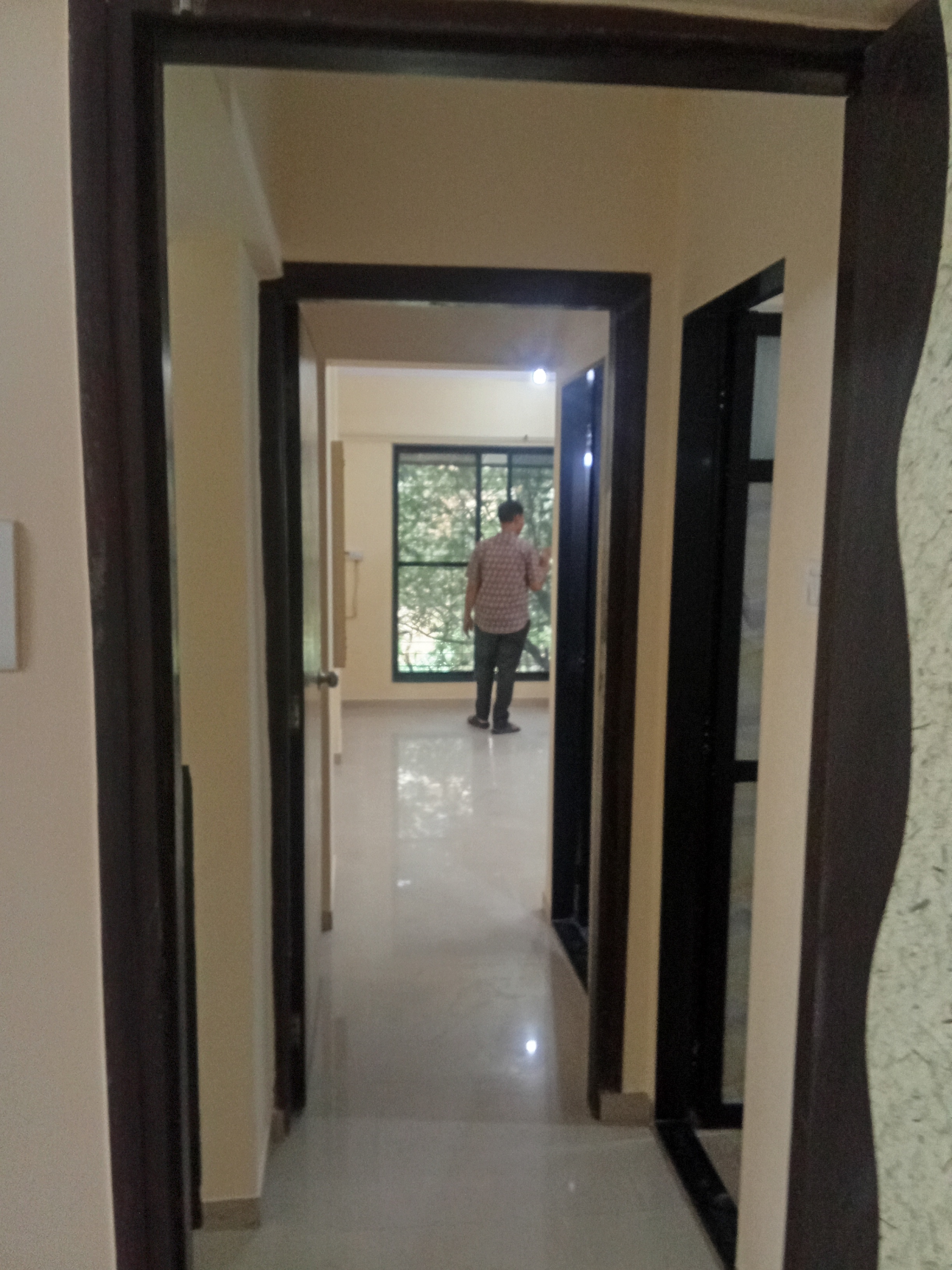 2 BHK Apartment For Rent in Silver Residency Borivali