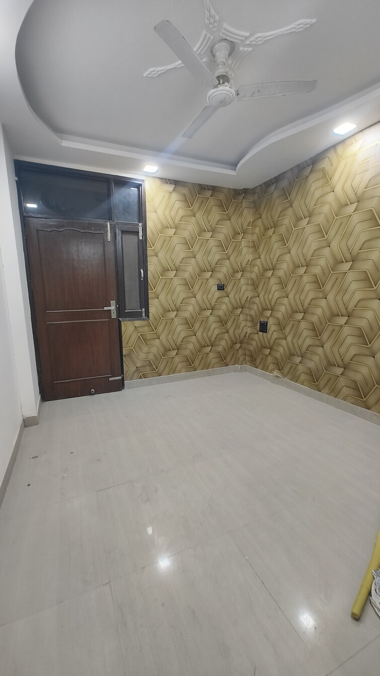 Cover Image, govindpuri 3 Bedroom 900 Sq.Ft. Builder Floor In Govindpuri Delhi 8559138