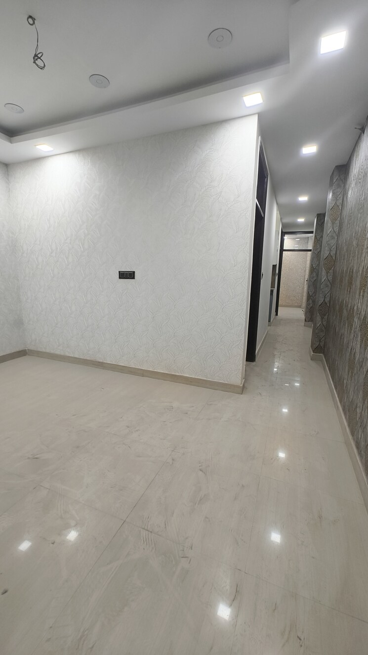Room, govindpuri 3 Bedroom 900 Sq.Ft. Builder Floor In Govindpuri Delhi 8559138