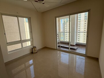 Room in 4 BHK Apartment at Jayabheri The Peaks, Narsingi – for Rent