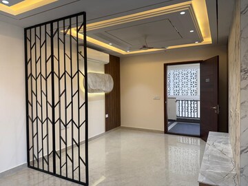 Room in 4 BHK Apartment at Jayabheri The Peaks, Narsingi – for Rent