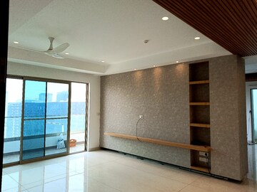 Room in 4 BHK Apartment at Jayabheri The Peaks, Narsingi – for Rent