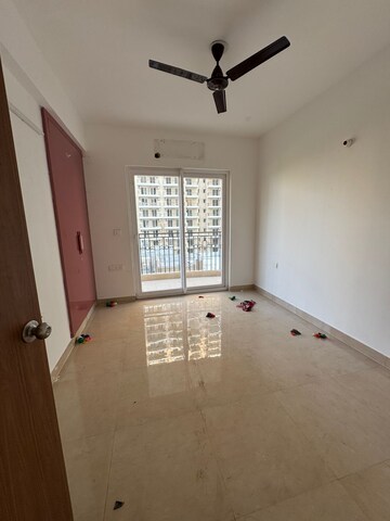 Room in 3.5 BHK Apartment at ATS Nobility, Sector 4, Greater Noida – for Sale