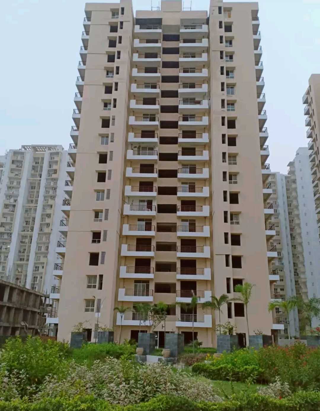 3 BHK + Pooja Room 1390 Sq.Ft. Apartment in Assotech Windsor Court