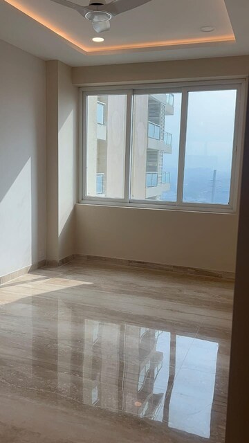 Room in 2 BHK Apartment at Eldeco Accolade, Sohna Sector 2 – for Rent