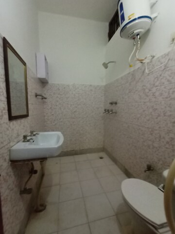 Bathroom in 2 BHK Independent House at Sector 16 – for Rent
