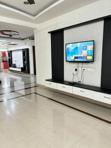 Parking in 3 BHK Apartment at Vishnu Vistara, Hi Tech City – for Rent