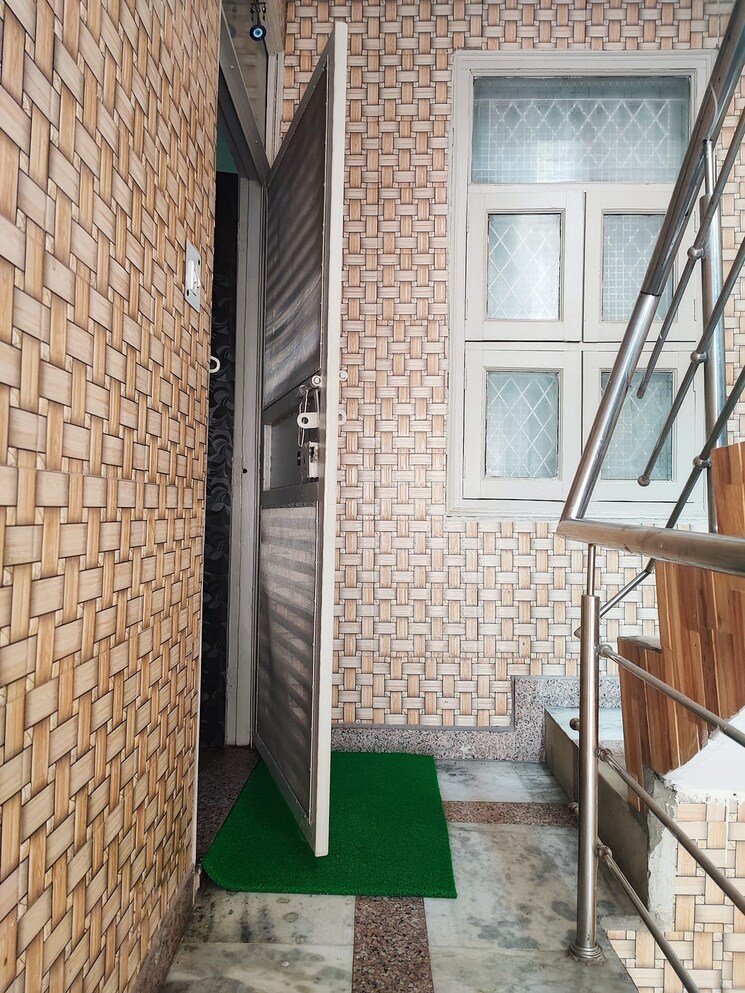 Balcony, pratap nagar 2 Bedroom 650 Sq.Ft. Builder Floor In Pratap Nagar Delhi 8559297