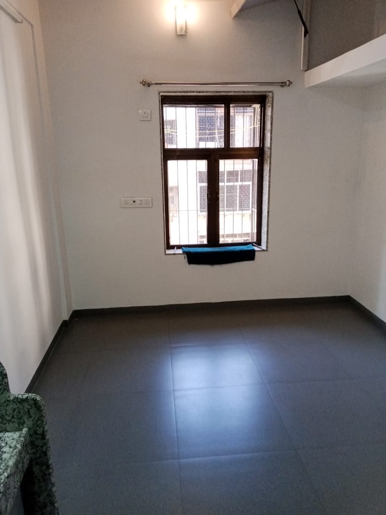 2 BHK Apartment For Sale in Sadguru Complex I