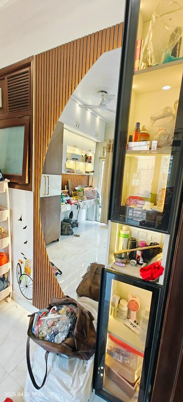 Kitchen in 2.5 BHK Builder Floor at Sector 40 – for Rent