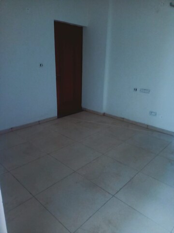 Room in 3 BHK Apartment at Sushma Grande Nxt, Lohgarh – for Rent