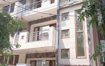 6+ BHK Villa For Rent in Aghapur