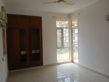Building Lobby in 3 BHK Apartment at Eldeco Olympia, Sector 93a – for Rent