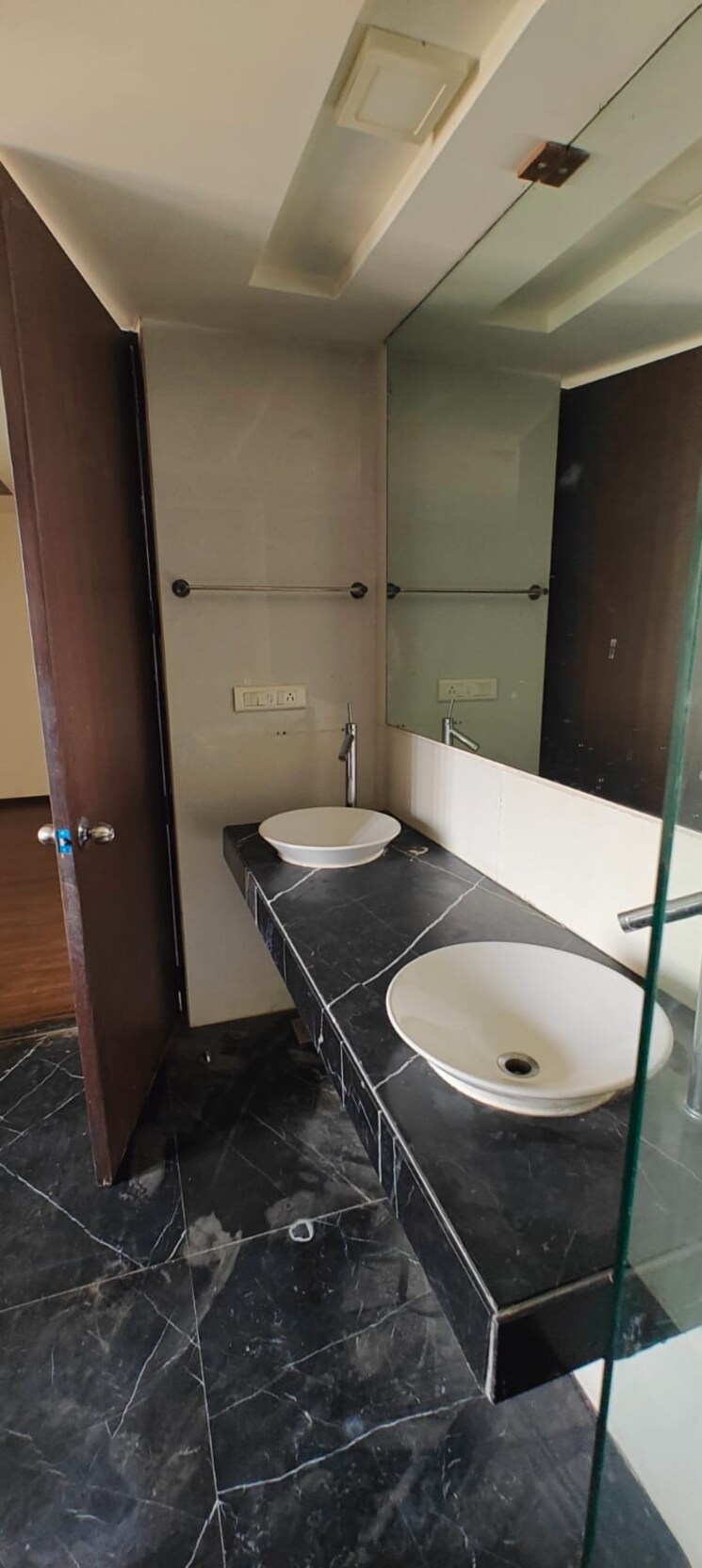 Bathroom, lodha-aristo 4 Bedroom 5300 Sq.Ft. Apartment In Majiwada Thane 8559607