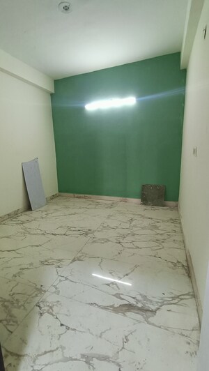 Room in 3 BHK Builder Floor at Sector 73 – for Sale