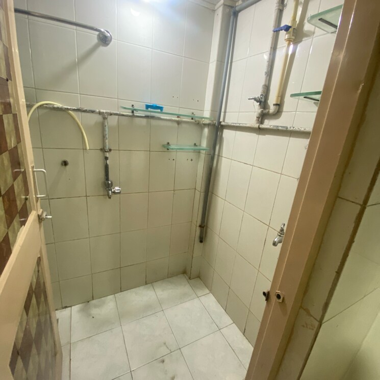 Bathroom, sion 1 Bedroom 320 Sq.Ft. Apartment In Sion Mumbai 8559738