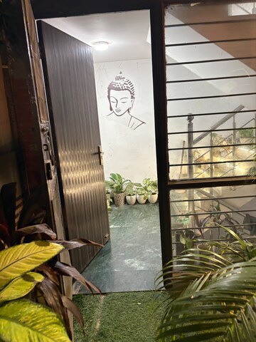   Pg at Sector 27 – for Rent