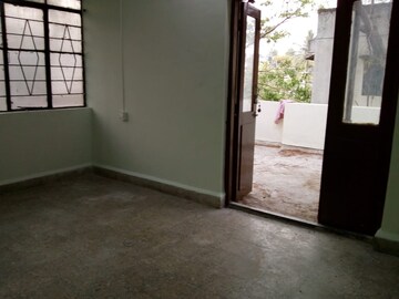 Room in 1 BHK Apartment at Amar CHS Erandwane, Erandwane – for Rent