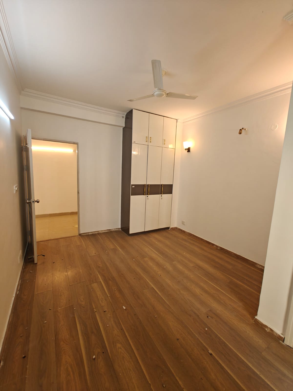 3 BHK + Servant Room Apartment For Rent in Raheja Vedaanta