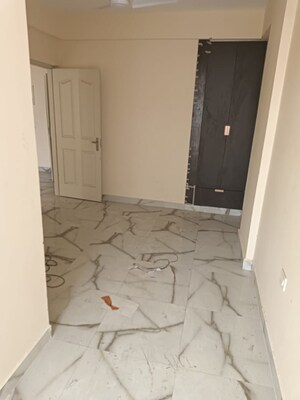 Room in 2 BHK Apartment at Jyoti Super Village, Raj Nagar Extension – for Sale