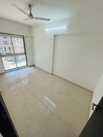 Room in 2.5 BHK Apartment at Godrej Central, Chembur – for Rent