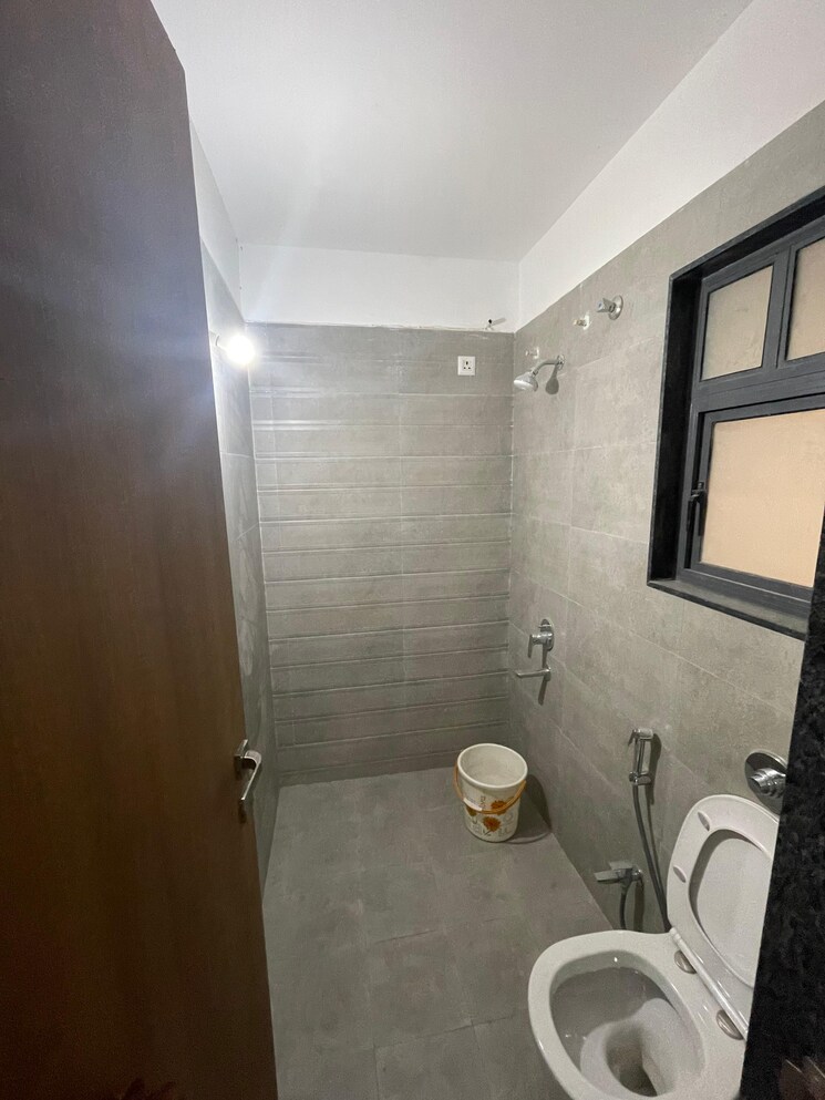 Bathroom, majestique-signature-towers 2 Bedroom 890 Sq.Ft. Apartment In Balewadi Pune 8559891