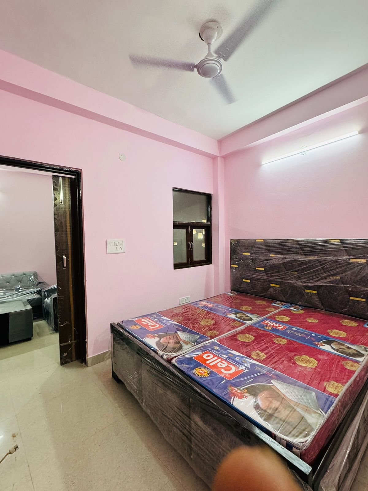 1 BHK + Servant Room Builder Floor For Rent in Builder Floor 