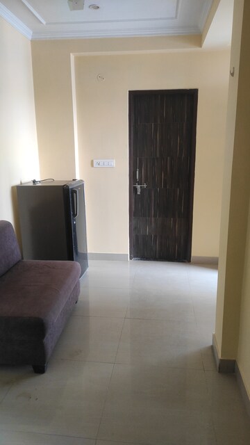 1 BHK Builder Floor For Rent in Model Town