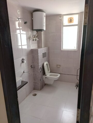Attached Bathroom in 1 RK Builder Floor at SS Southend Floors, South City 2 – for Rent
