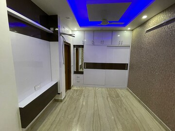 Bedroom in 1 BHK Builder Floor at Saket – for Rent